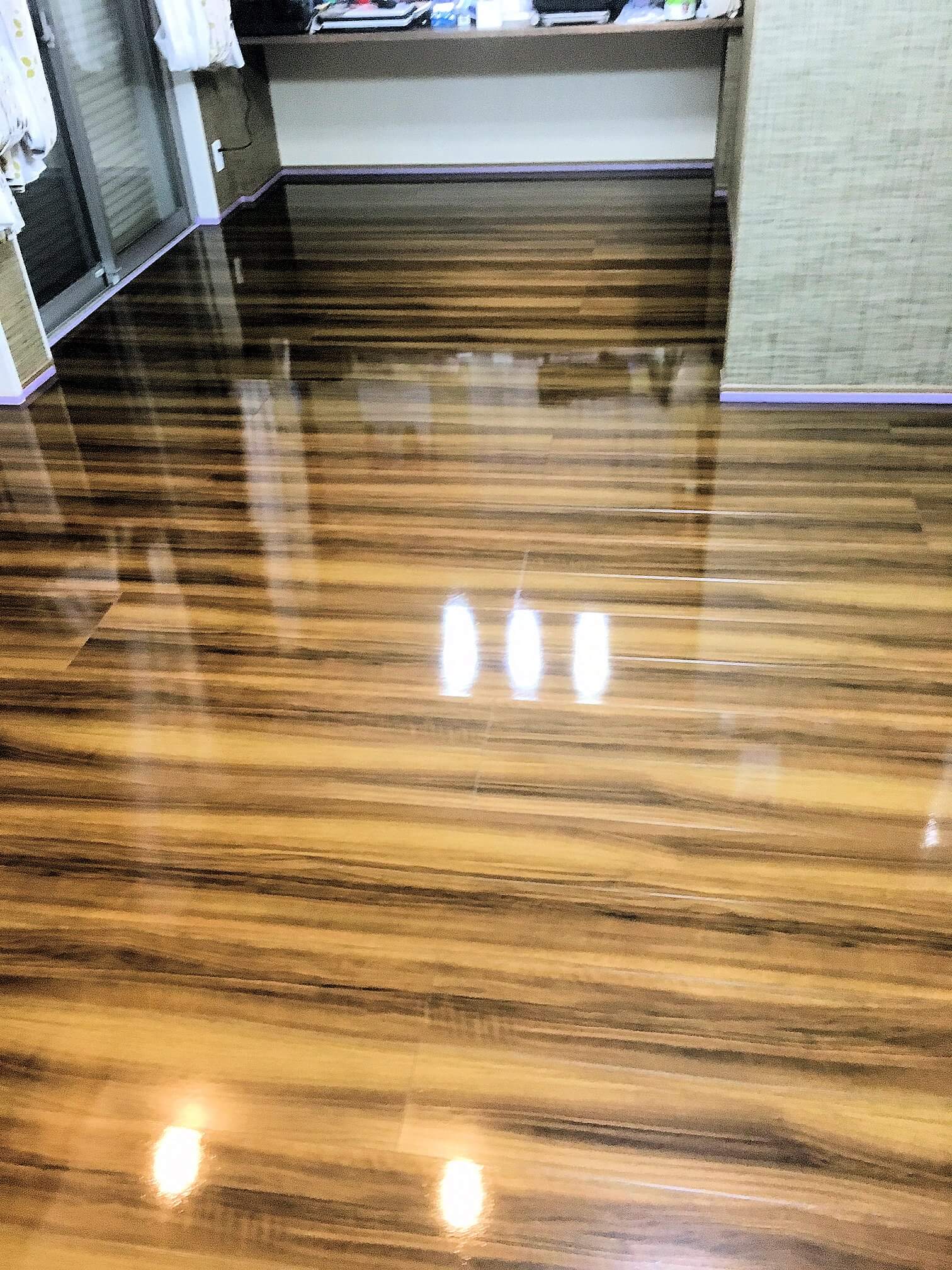フロアコーティング施工事例 施工後｜東京都港区 ご入居中マンション コーティングハウス セラミックガラスフロアコーティング施工済み